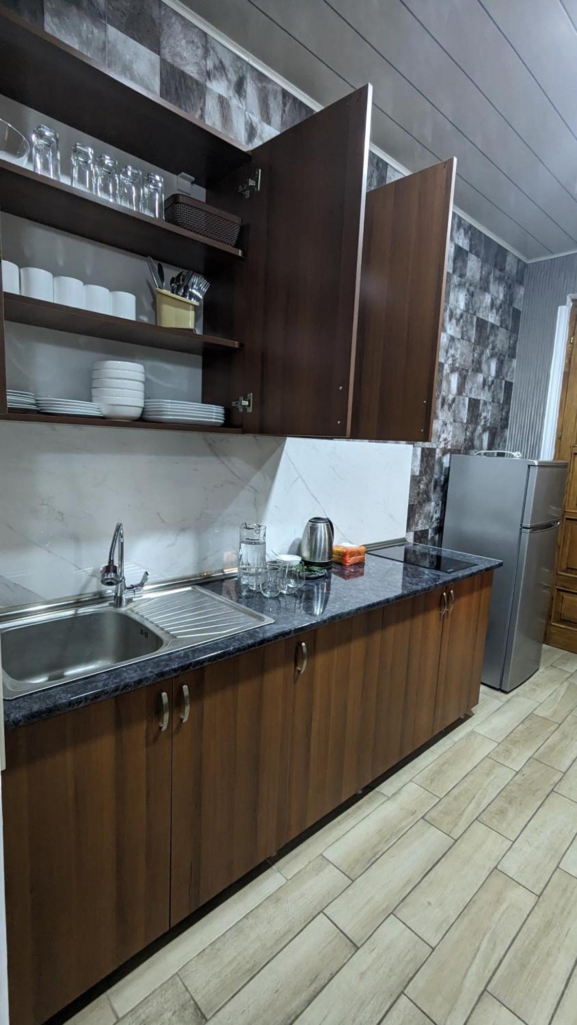 Dkd-Bridge Hotel Tbilisi Bagian luar foto