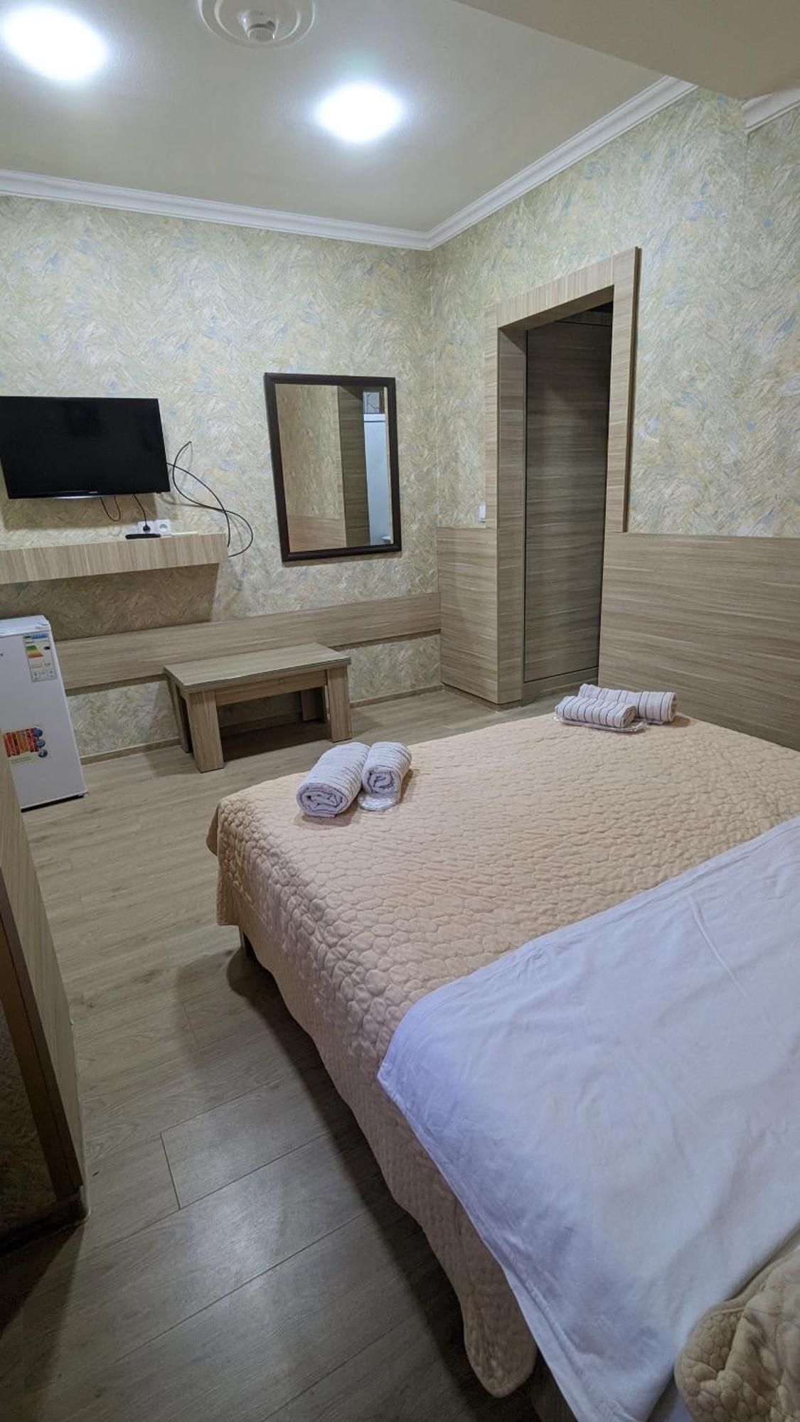 Dkd-Bridge Hotel Tbilisi Bagian luar foto
