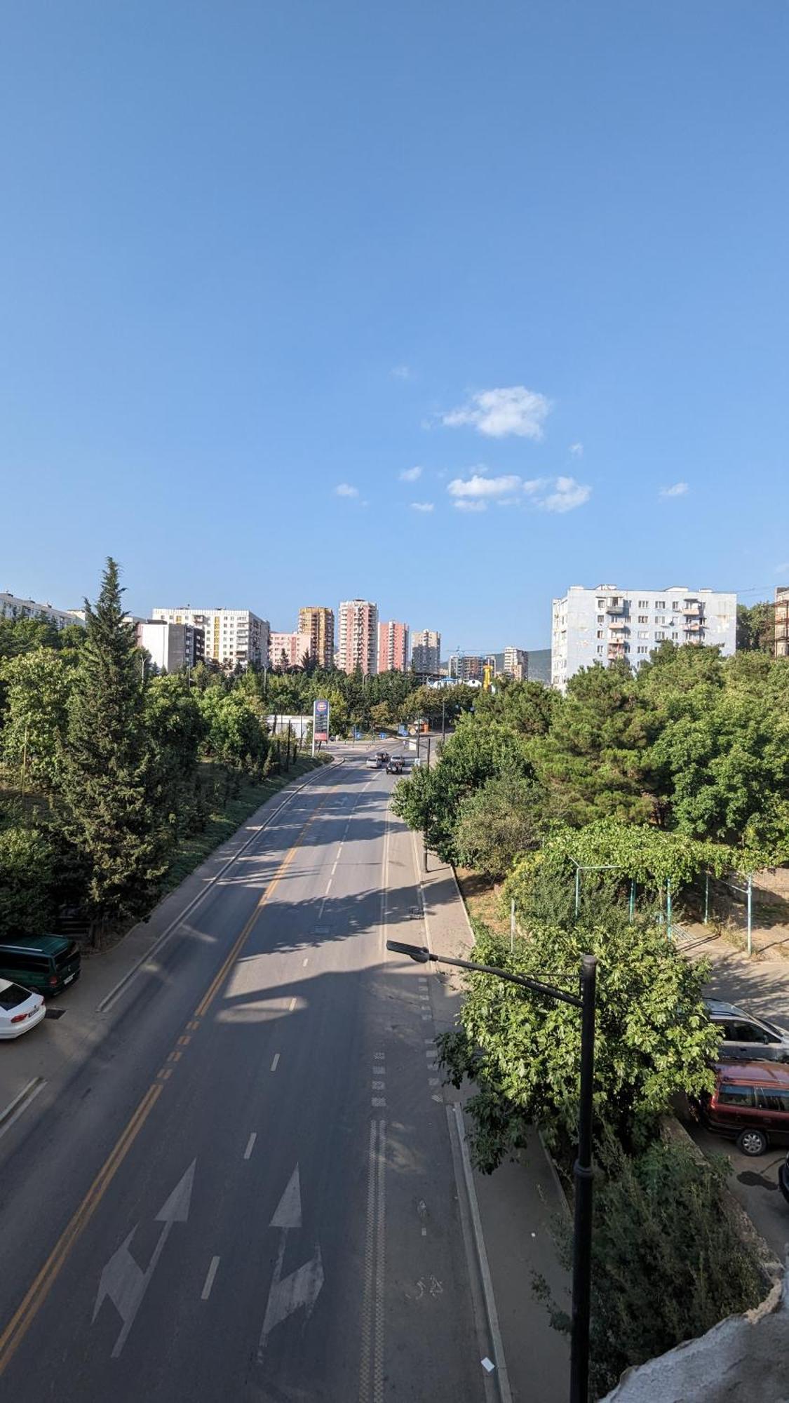 Dkd-Bridge Hotel Tbilisi Bagian luar foto