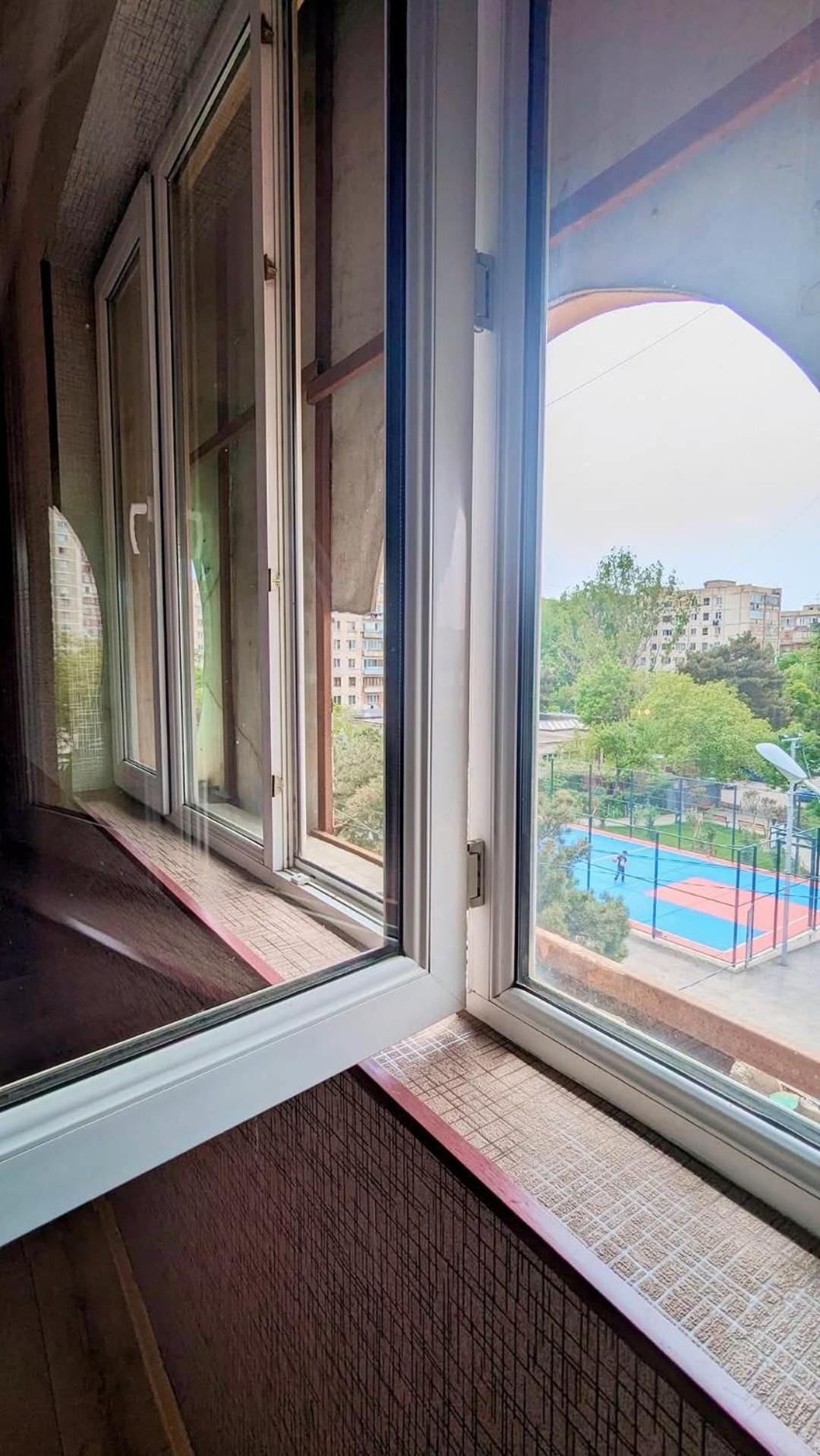 Dkd-Bridge Hotel Tbilisi Bagian luar foto