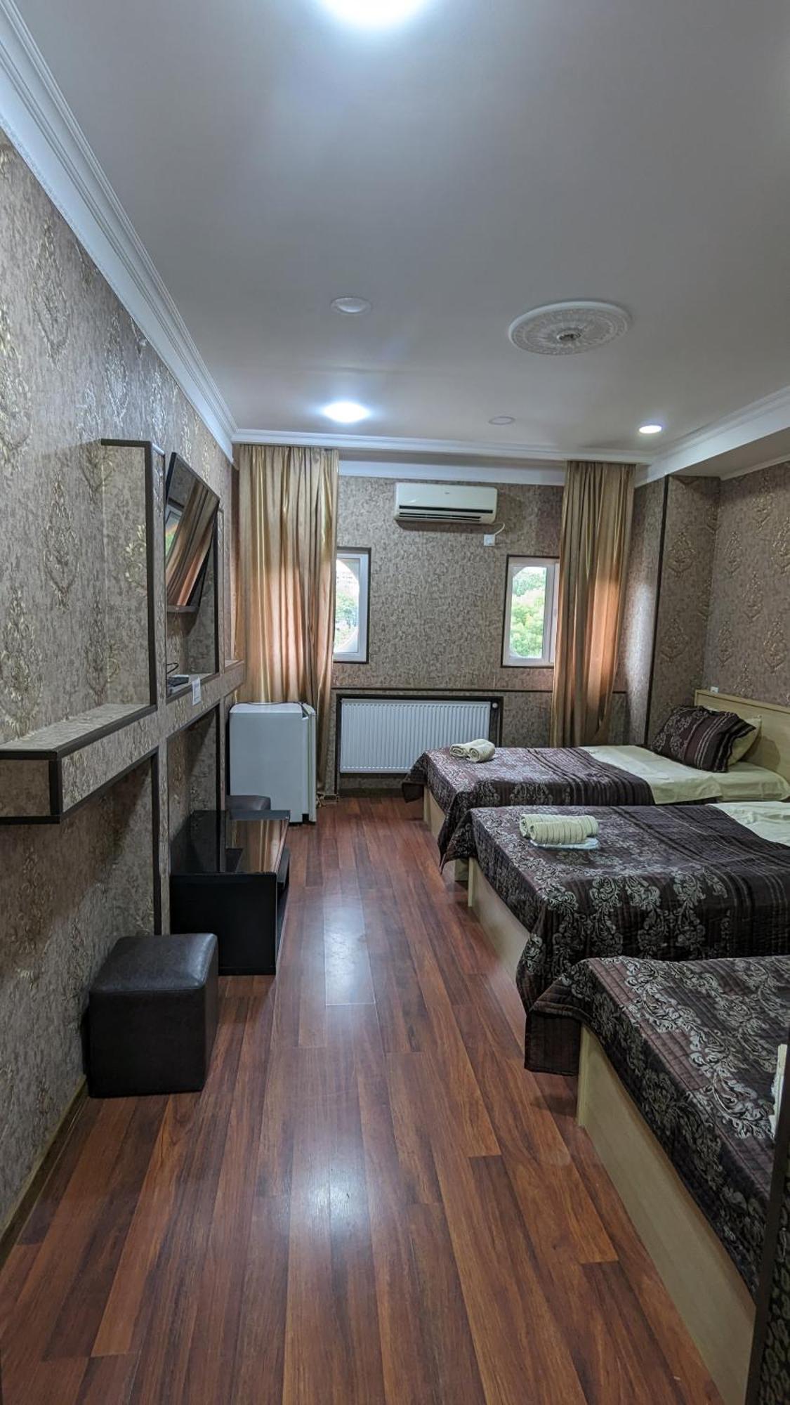 Dkd-Bridge Hotel Tbilisi Bagian luar foto