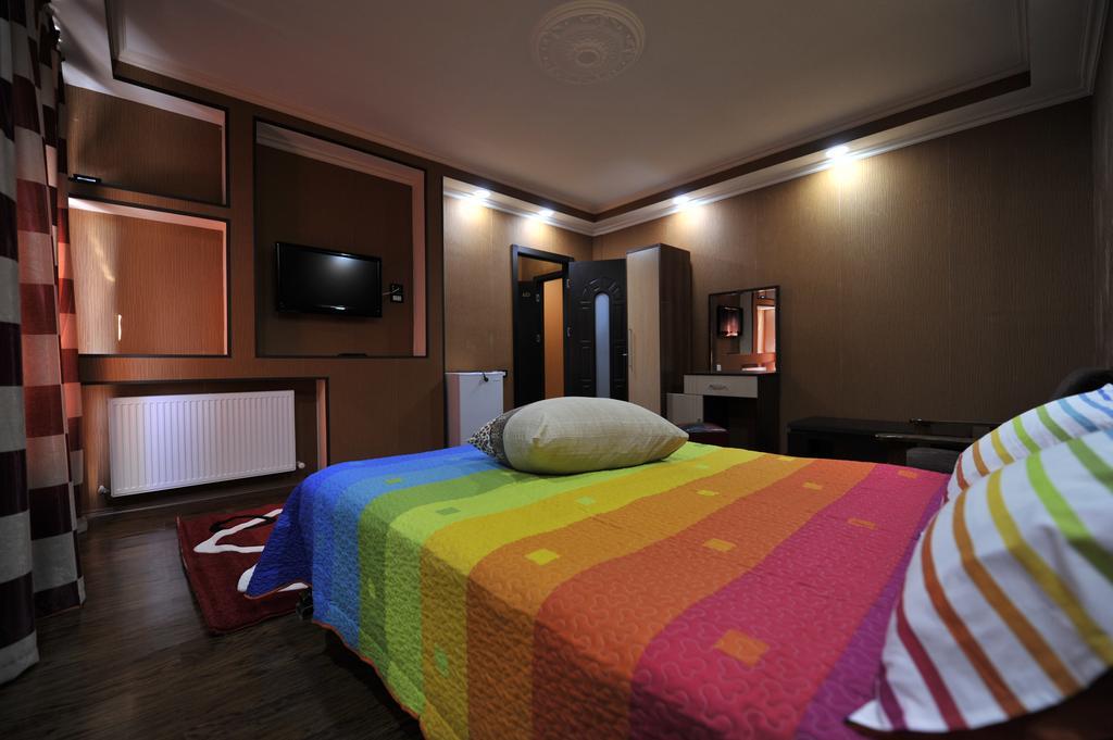 Dkd-Bridge Hotel Tbilisi Bagian luar foto
