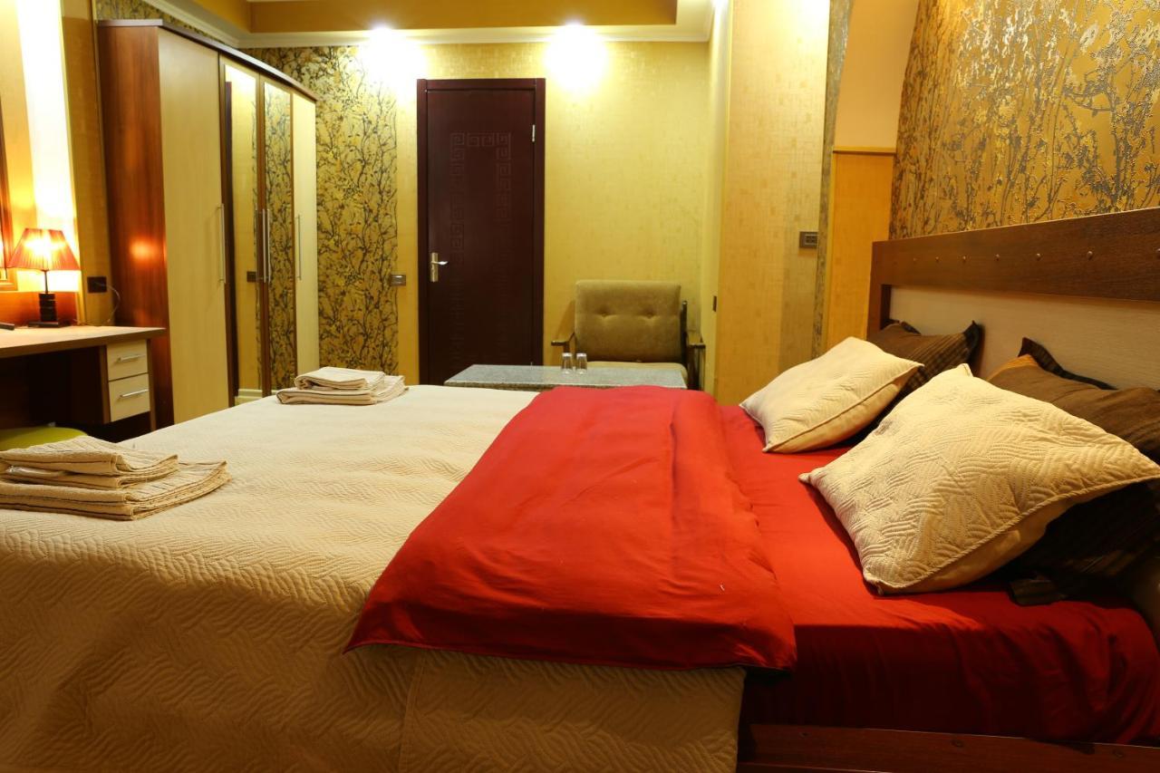 Dkd-Bridge Hotel Tbilisi Bagian luar foto